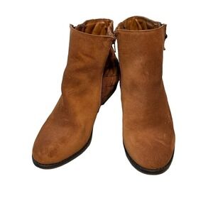 White Mountain Brown Suede Quilted Ankle Boots Side Zip Block Heel  Booties